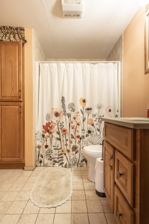 4 Davis Road Randolph, MA 02368 - Photo 12 of 17 Gallery Image 12
