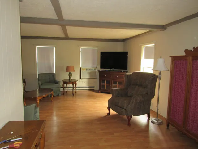 $229,900 | N3901 Highway 76, Hortonville, WI 54944