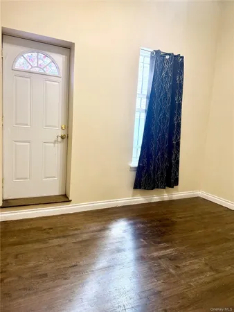 $1,900 | 66 Avenue U, Unit 1 | Gravesend