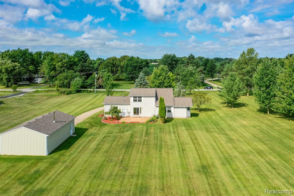 8038 Duquette Road Yale, MI 48097 - Photo 9 of 32