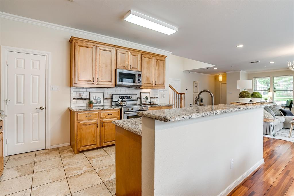 2314 West Rosedale Street South Fort Worth, TX 76110 - Photo 13 of 40