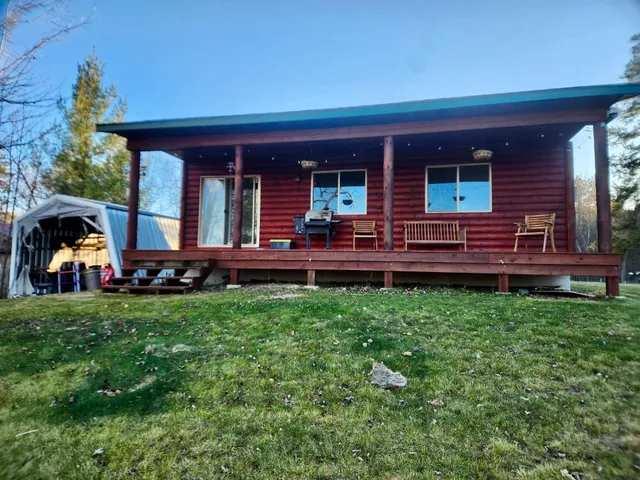 $325,000 | 17501 North Blueberry Road, Menahga, MN 56464