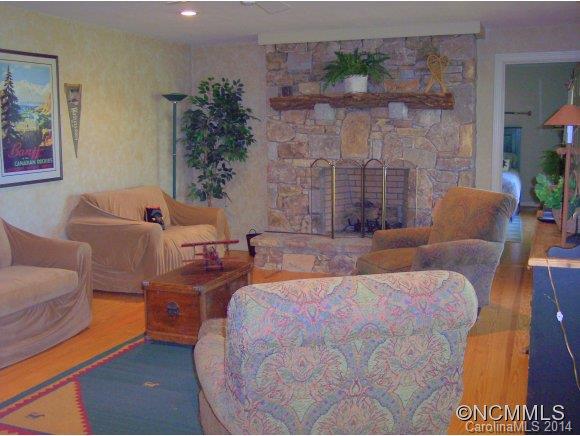 174 Angle Ridge Road Sapphire, NC 28774 - Photo 8 of 24 Gallery Image 8