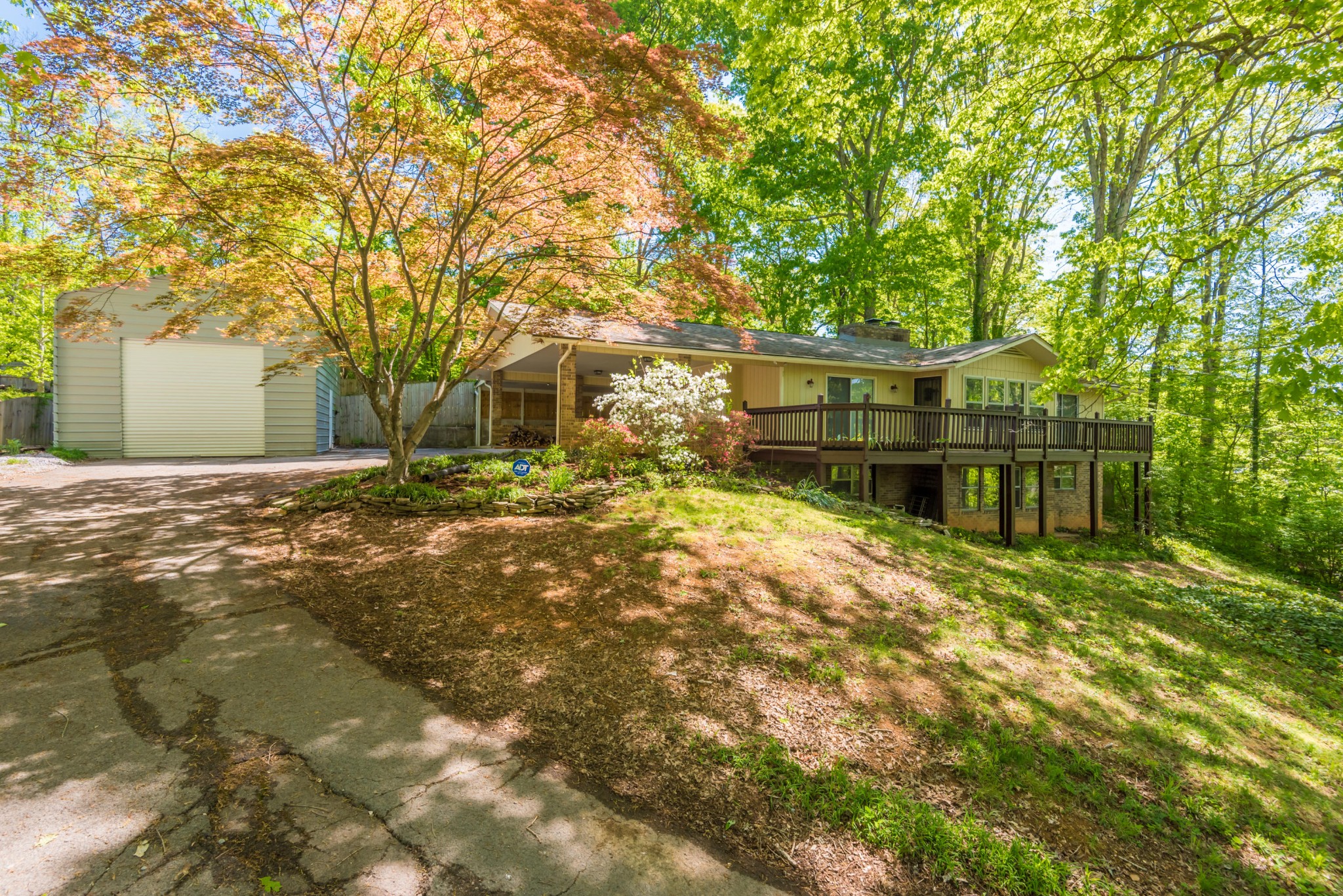 1104 Delray Road Knoxville, TN 37923 - Photo 2 of 32 Gallery Image 2