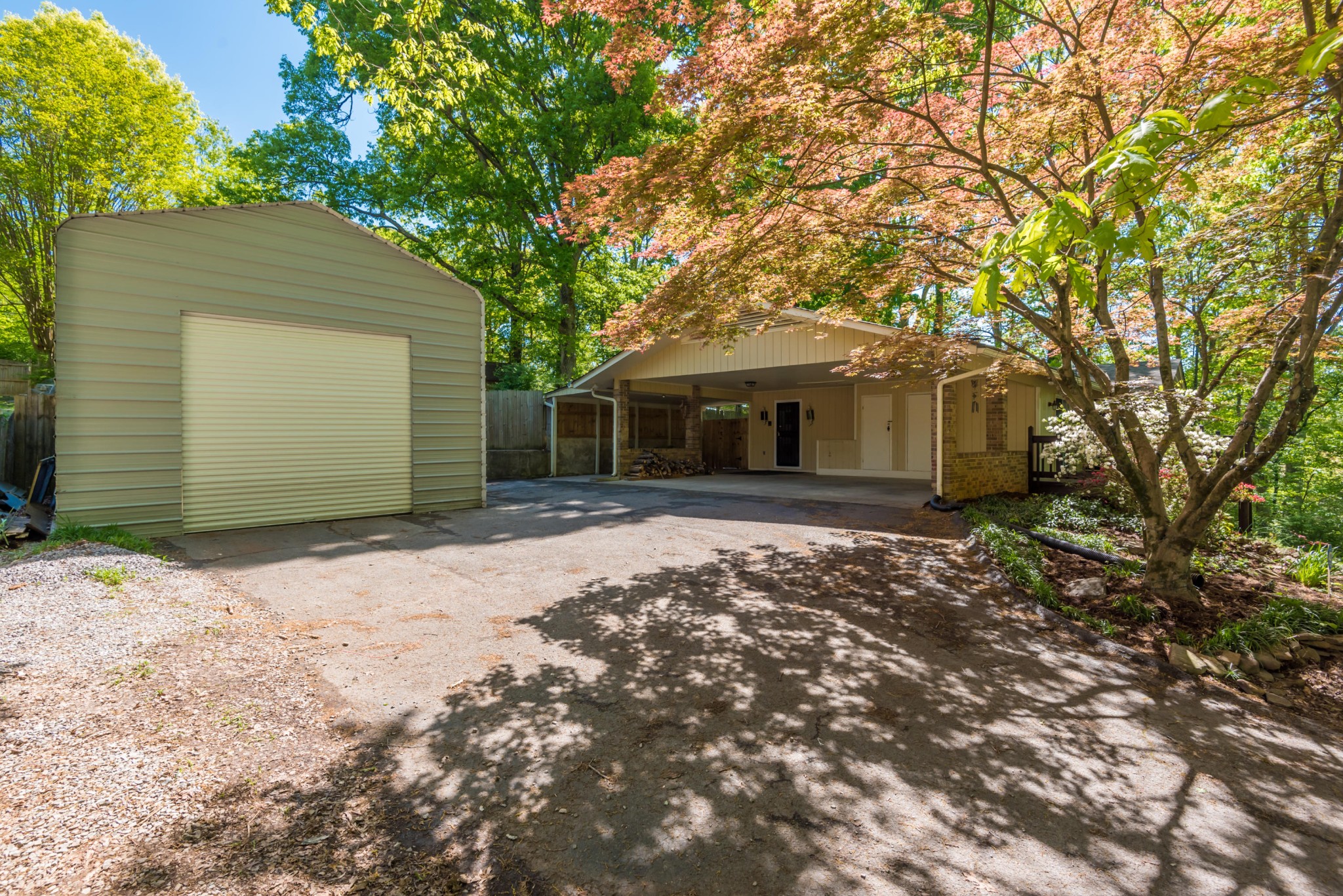 1104 Delray Road Knoxville, TN 37923 - Photo 3 of 32 Gallery Image 3