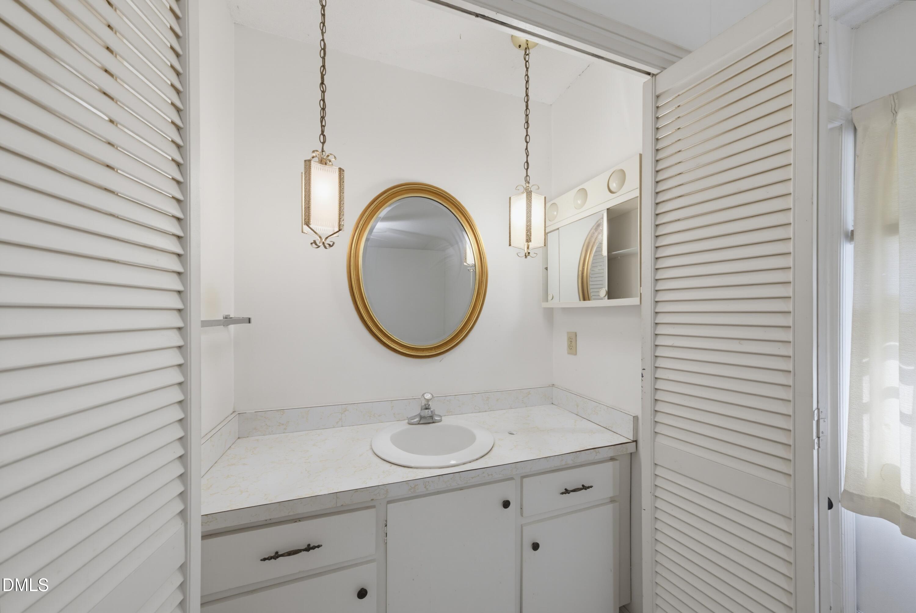 5209 Cabin Place Raleigh, NC 27609 - Photo 22 of 31 DSC03425