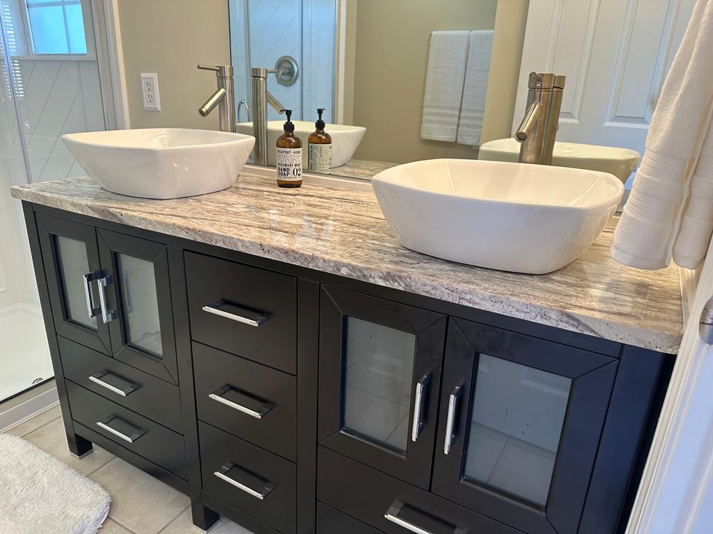 75 Biscayne Lane Dothan, AL 36303 - Photo 45 of 71 Main Suite Bathroom