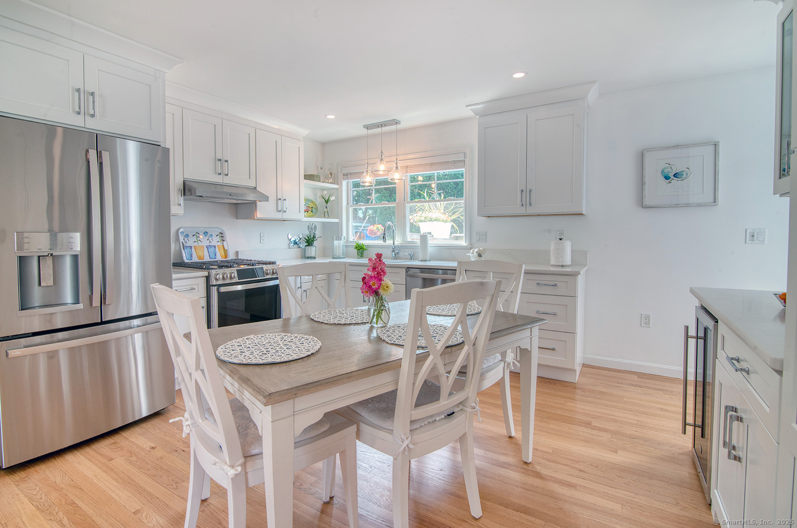 21 Overlook Avenue Groton, CT 06355 - Photo 7 of 30
