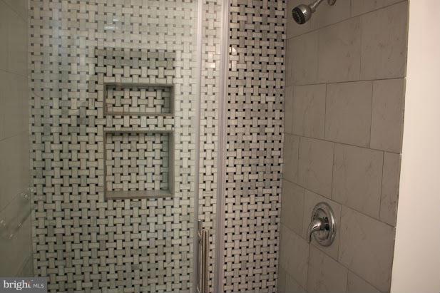 1808 Rosedale Street Northeast Washington, DC 20002 - Photo 6 of 29 Bath (Master)