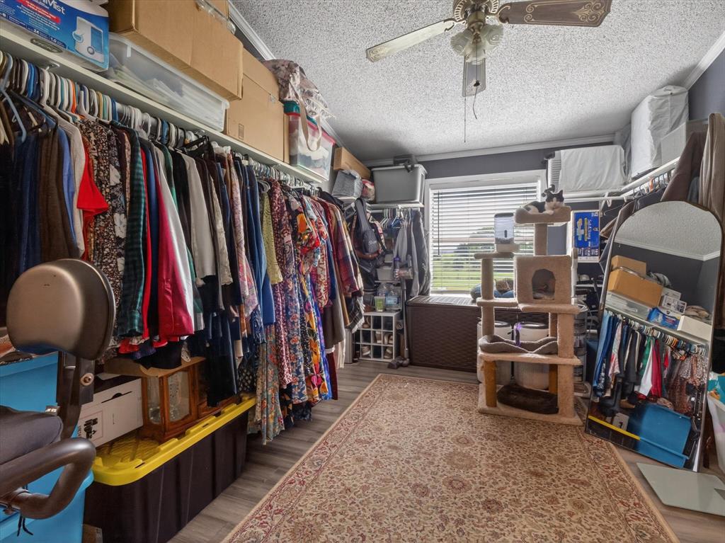 13051 Cherokee Road Sanger, TX 76266 - Photo 21 of 40 Large walk in primary closet