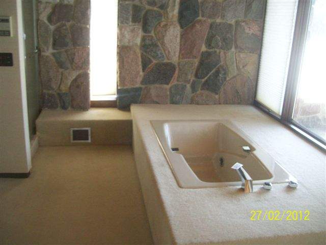 5145 Secord Lake Road Leonard, MI 48367 - Photo 9 of 17 31117927-8.JPG