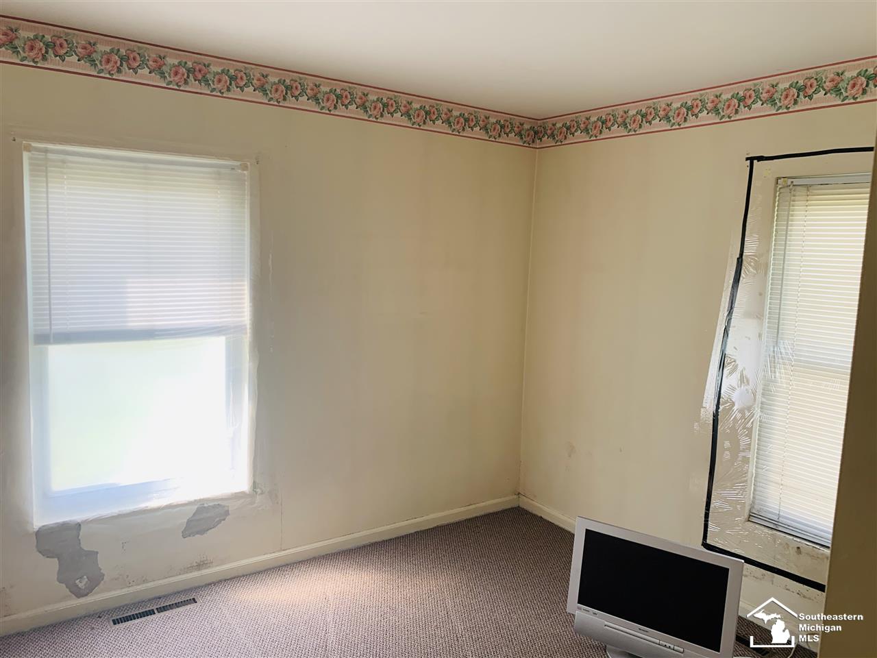 6380 Laplaisance Creek Road Monroe, MI 48161 - Photo 10 of 18 Bedroom 1