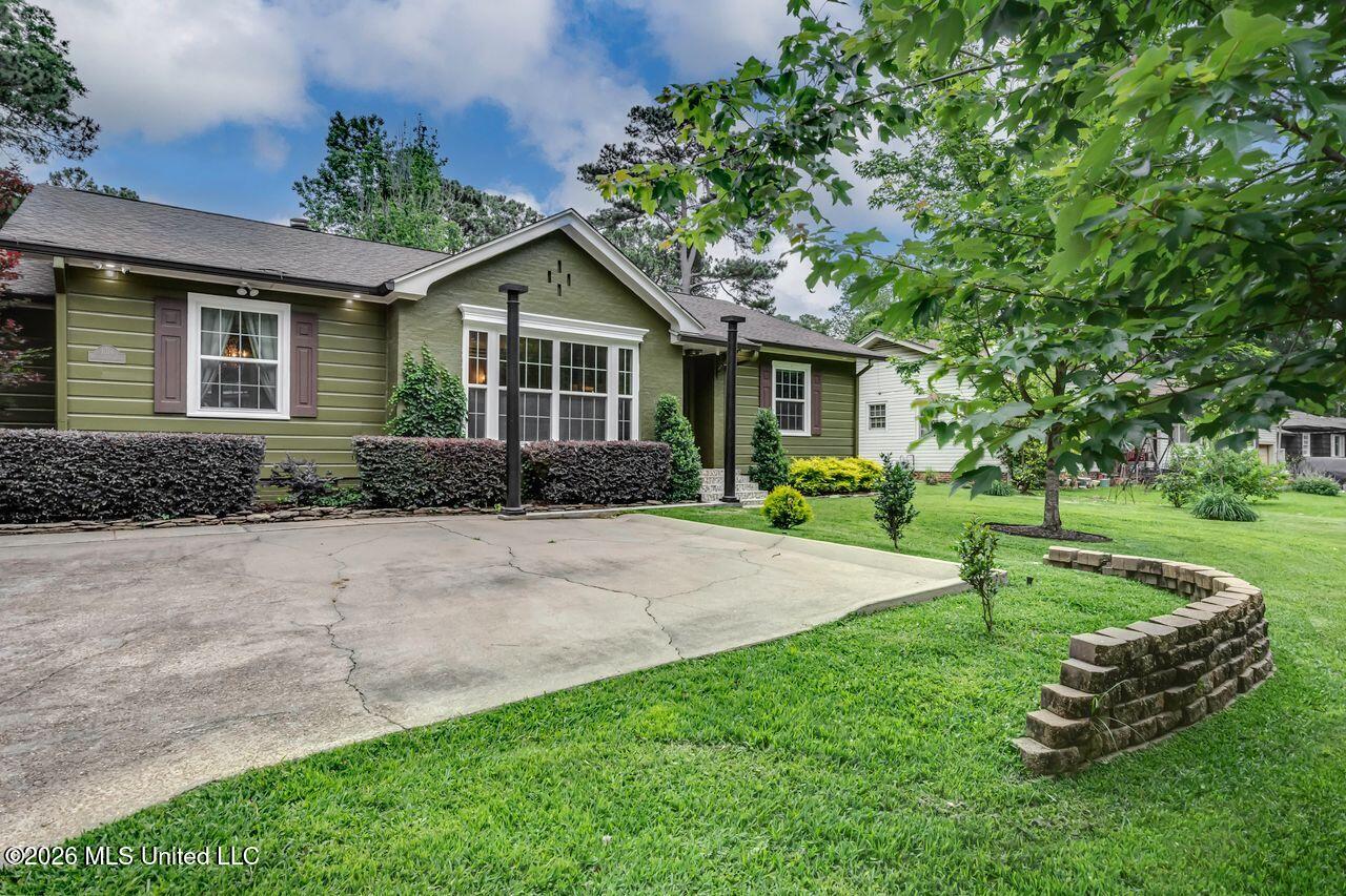 1016 Meadowbrook Road Jackson, MS 39206 - Photo 33 of 33 lHZ5J9Zg