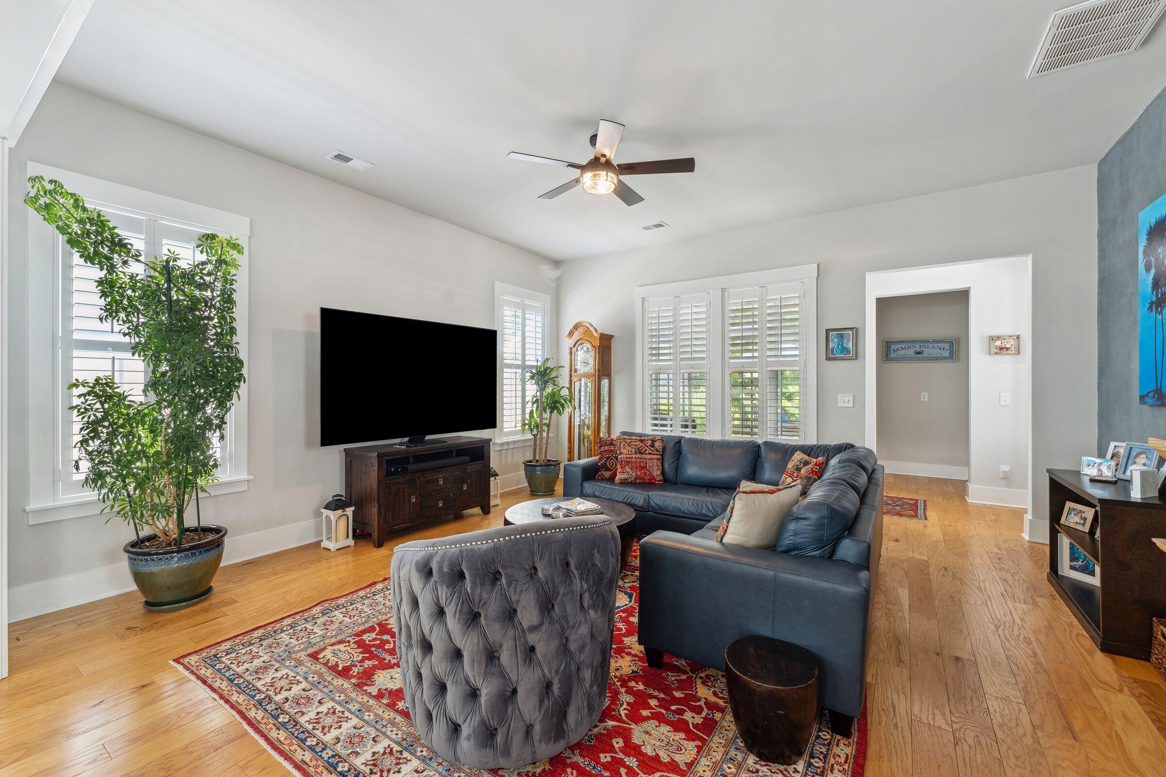 2012 Fleming Woods Road Charleston, SC 29412 - Photo 9 of 58 2012FlemingWoodsRd-KeenEyeMarketing-009