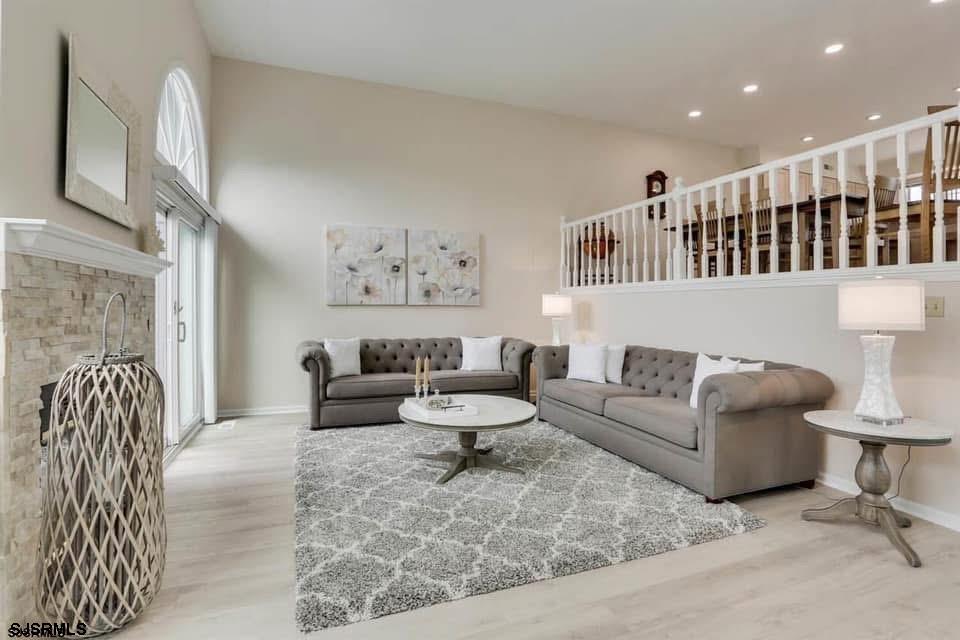 433 Albacore Lane Brigantine, NJ 08203 - Photo 5 of 22 a living room with furniture