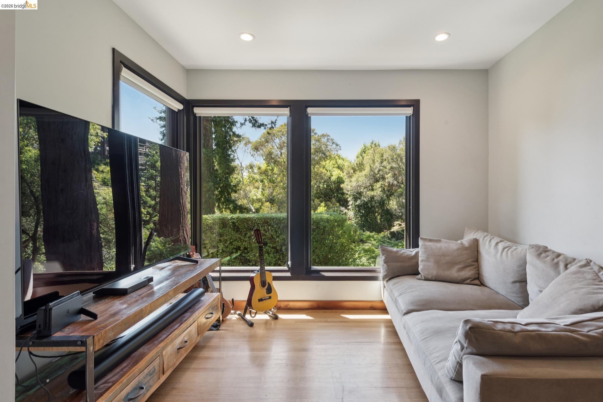1196 Keith Avenue Berkeley, CA 94708 - Photo 26 of 71