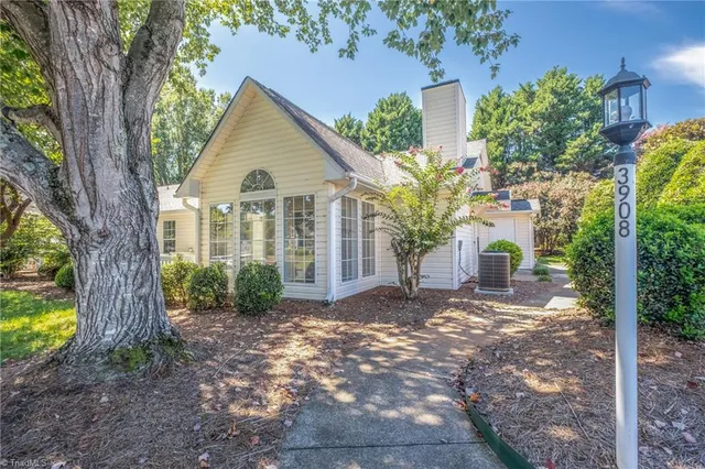 $232,500 | 3908 Westridge Meadow Circle, Clemmons, NC 27012