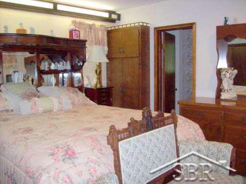2005 West Vassar Road Reese, MI 48757 - Photo 12 of 28 20104309-11.JPG