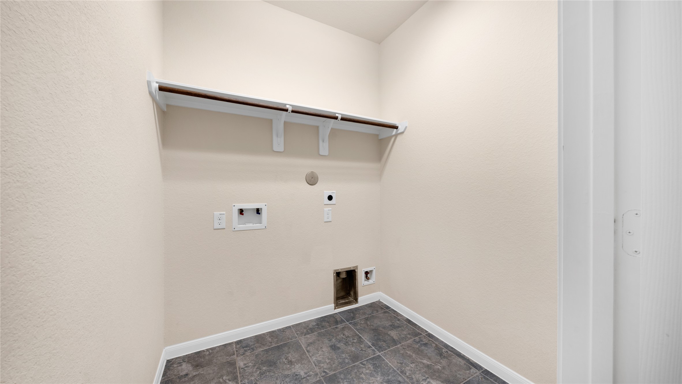 4603 Clearwater Road Baytown, TX 77523 - Photo 5 of 31 a view of an empty room