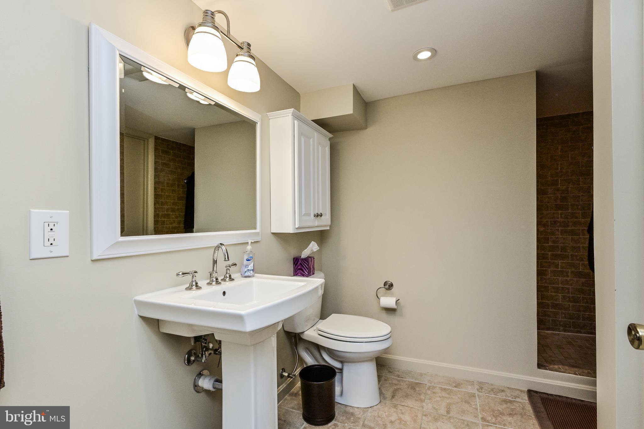 6003 Hanover Avenue Springfield, VA 22150 - Photo 26 of 38 Gallery Image 26