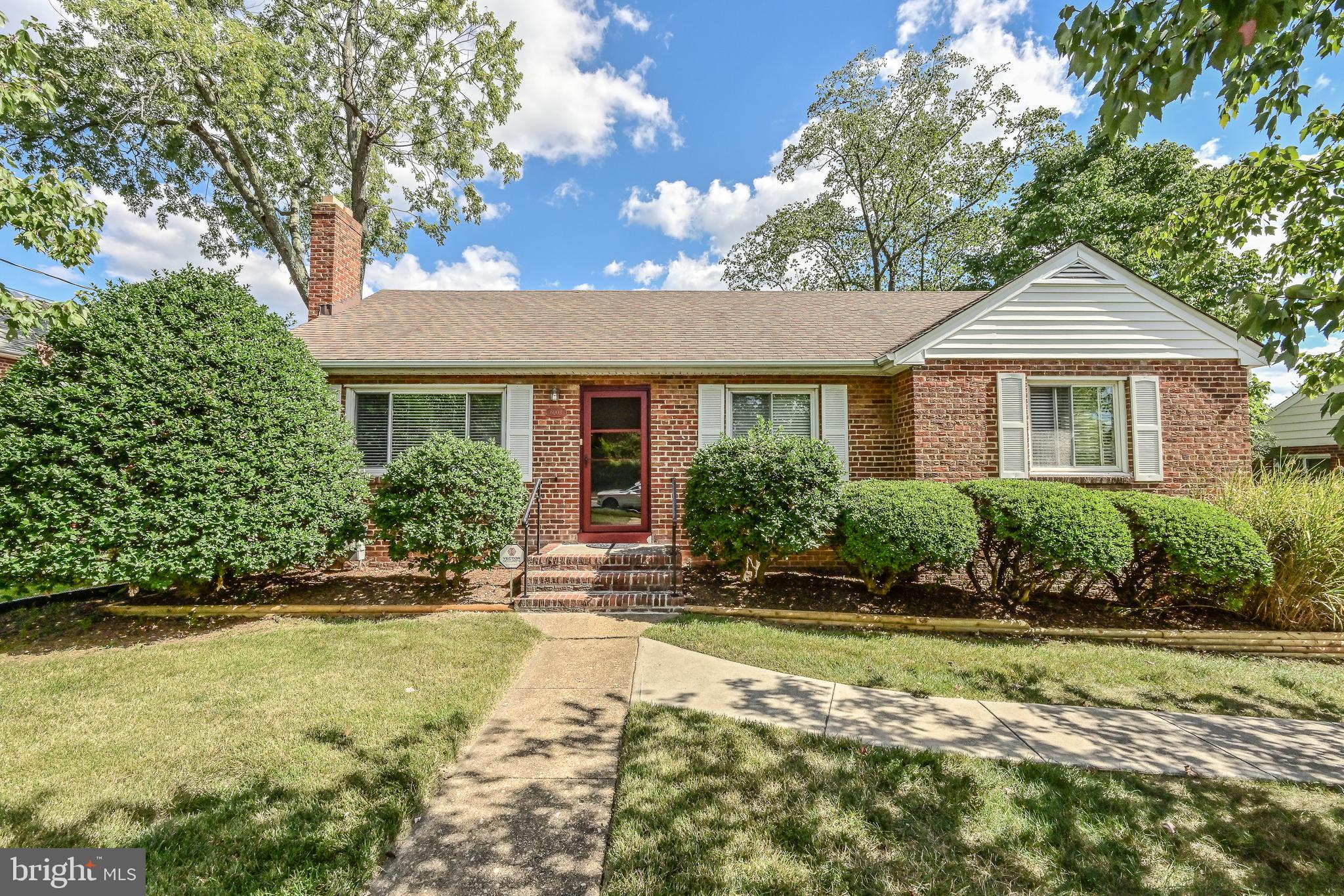 6003 Hanover Avenue Springfield, VA 22150 - Photo 4 of 38 Gallery Image 4