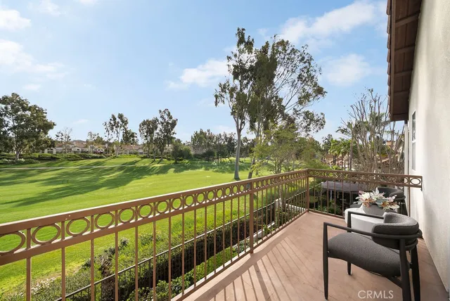 $1,300,000 | 15 Vía Floria, Rancho Santa Margarita, CA 92688