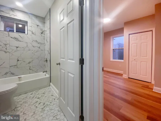 $1,800 | 5860 Osage Avenue, Philadelphia, PA 19143