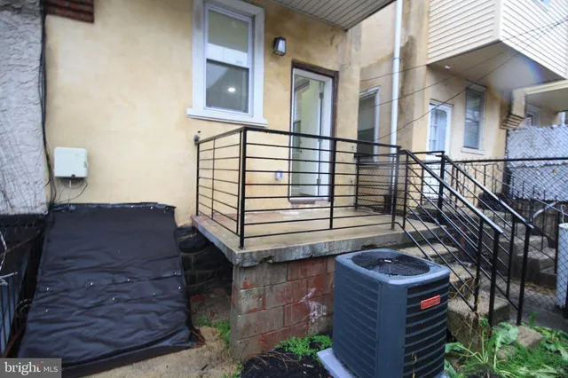$1,800 | 5860 Osage Avenue, Philadelphia, PA 19143