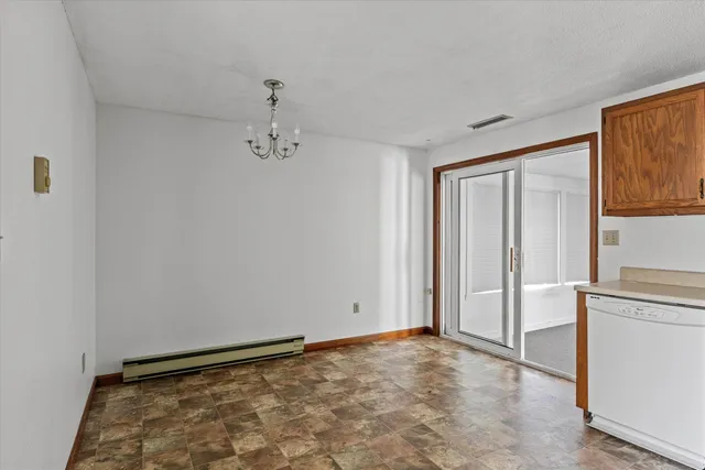 $339,900 | 90 L Derryfield Road, Unit L, Derry, NH 03038