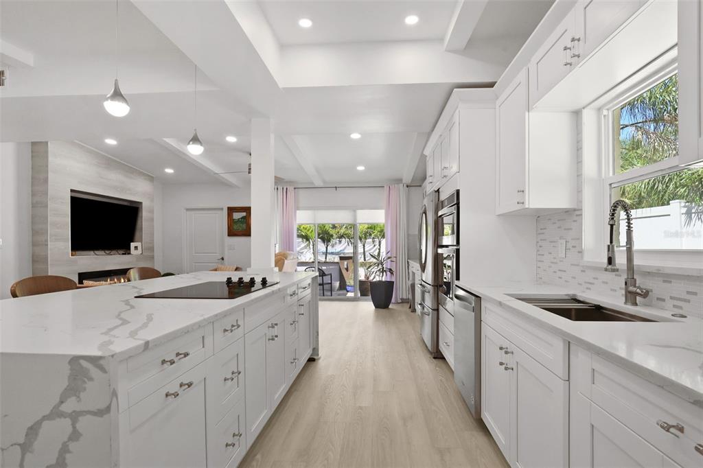 25 Sandpiper Road Tampa, FL 33609 - Photo 8 of 82