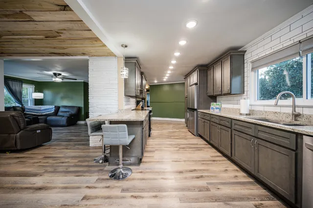 $329,900 | 103 Sunset Drive, McMinnville, TN 37110