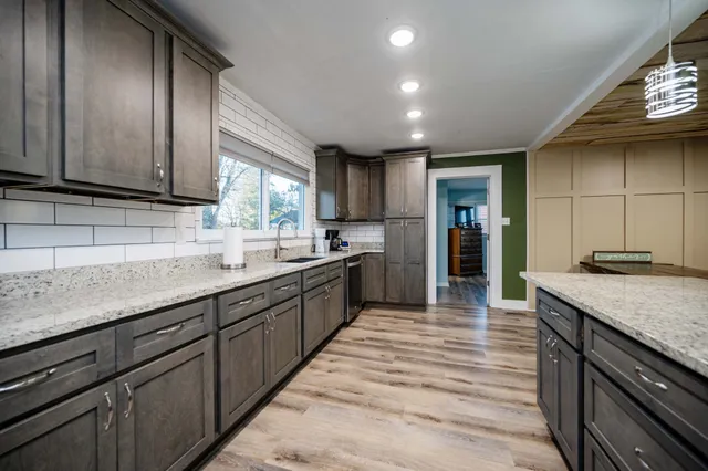 $329,900 | 103 Sunset Drive, McMinnville, TN 37110