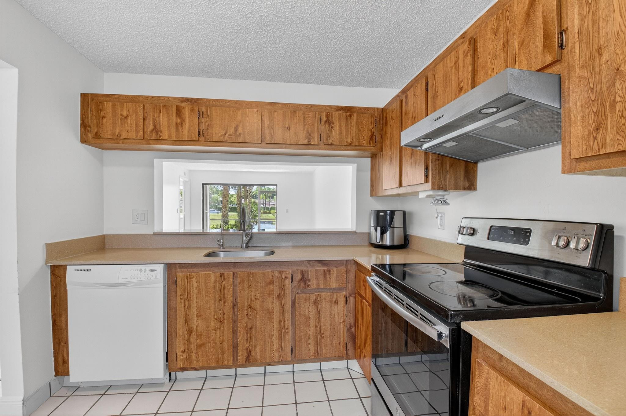 22053 Palms Way, Unit 105 Boca Raton, FL 33433 - Photo 7 of 44 Photo 7