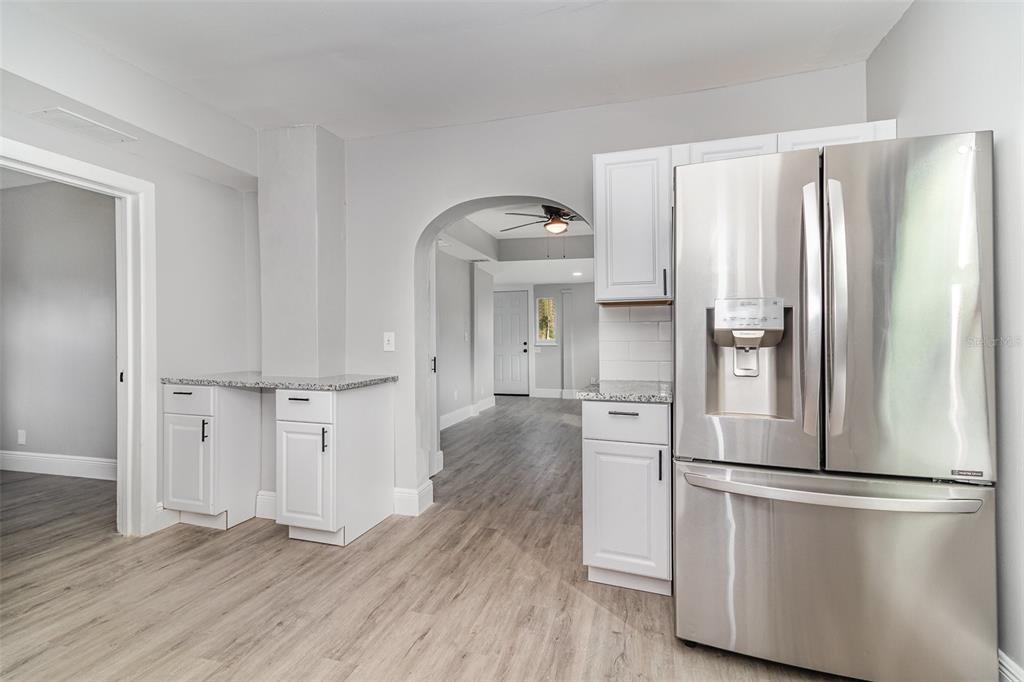 4242 Raleigh Street Orlando, FL 32811 - Photo 9 of 32