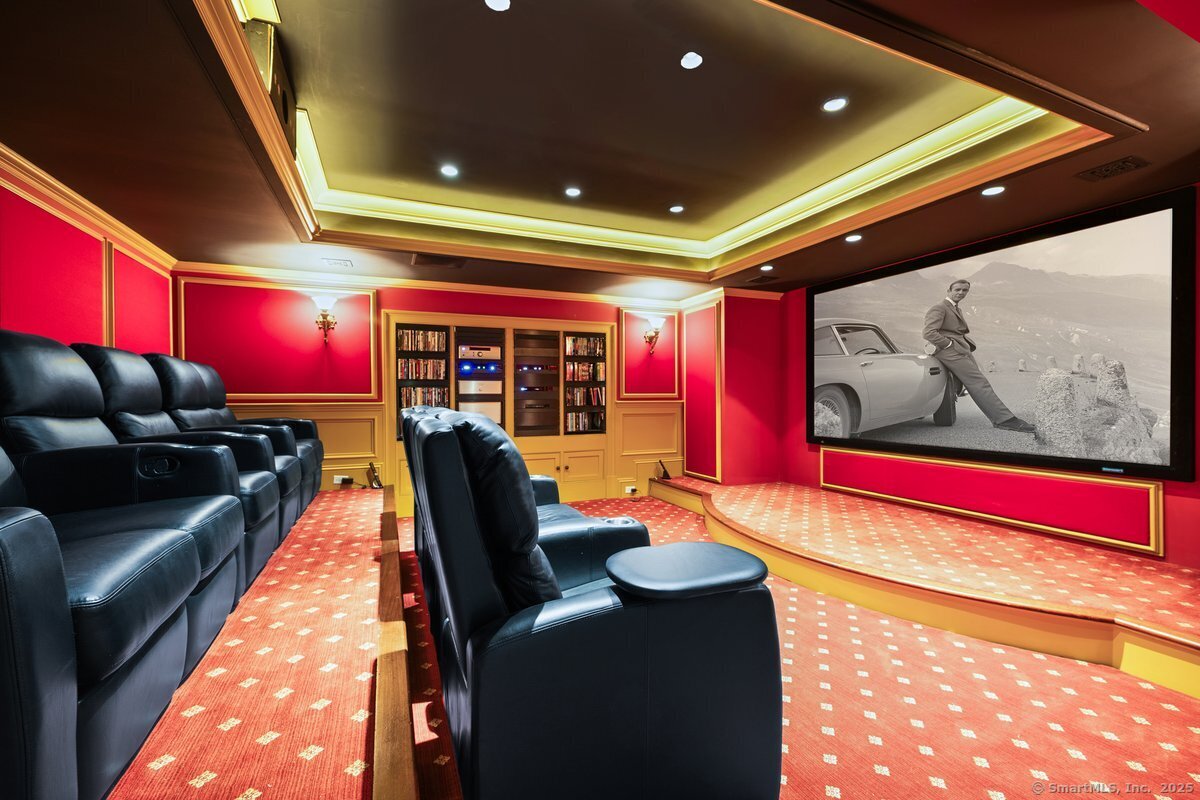 174 Branchville Road Ridgefield, CT 06877 - Photo 29 of 40 a living room with furniture and screen