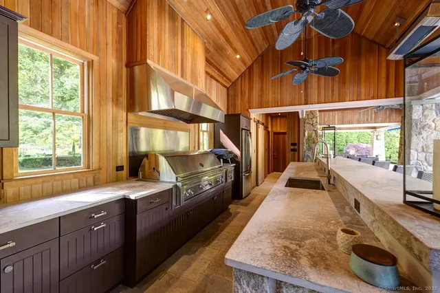 $4,695,000 | 174 Branchville Road, Ridgefield, CT 06877