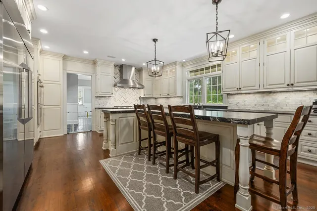 $4,695,000 | 174 Branchville Road, Ridgefield, CT 06877