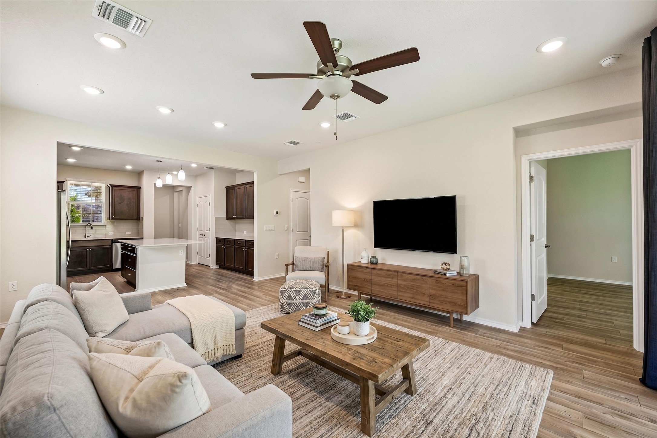 401 Yorktown Street Georgetown, TX 78633 - Photo 11 of 38 Virtually staged