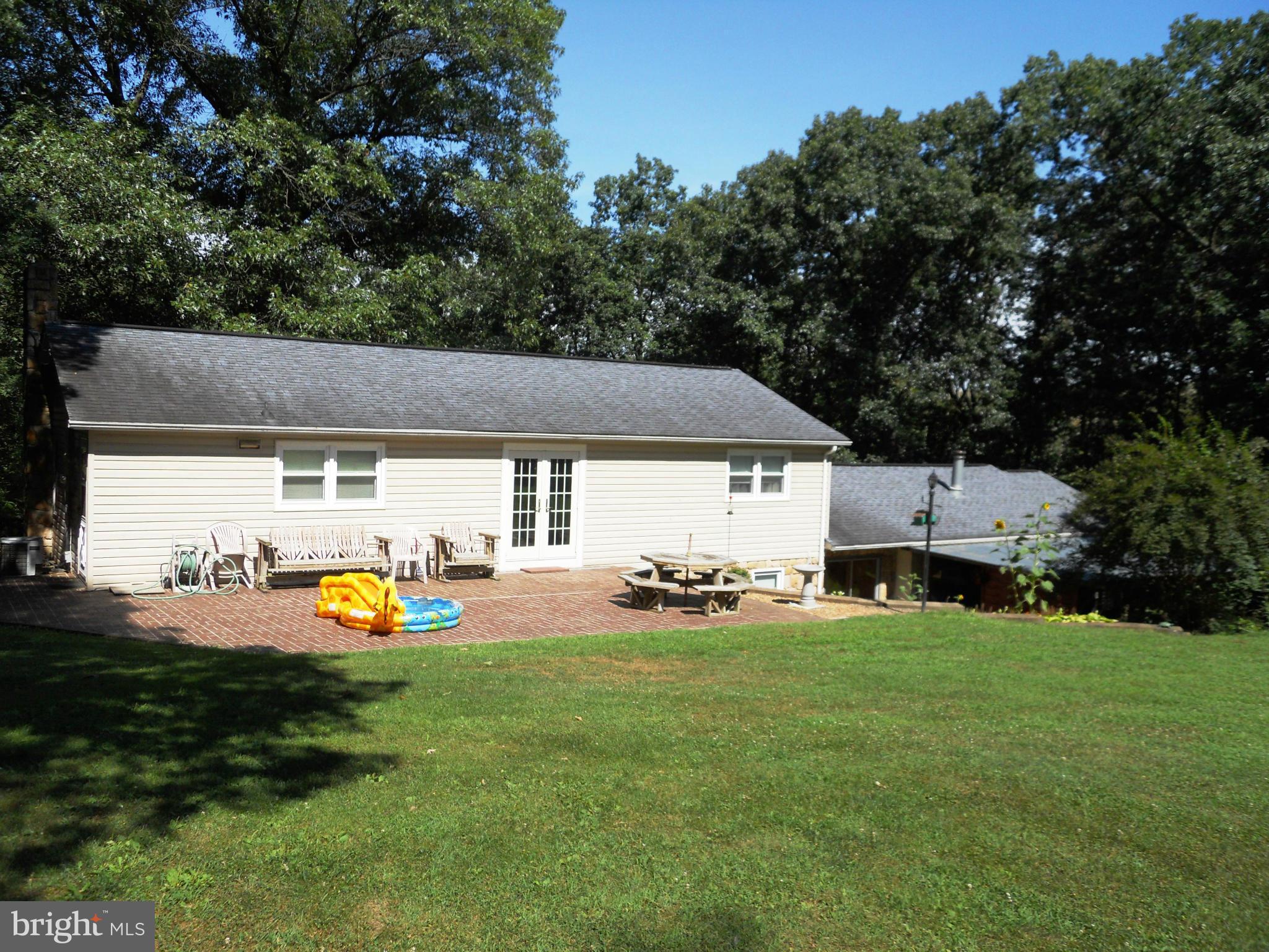 13155 Resh Road Hagerstown, MD 21740 - Photo 5 of 28 Exterior (Rear)
