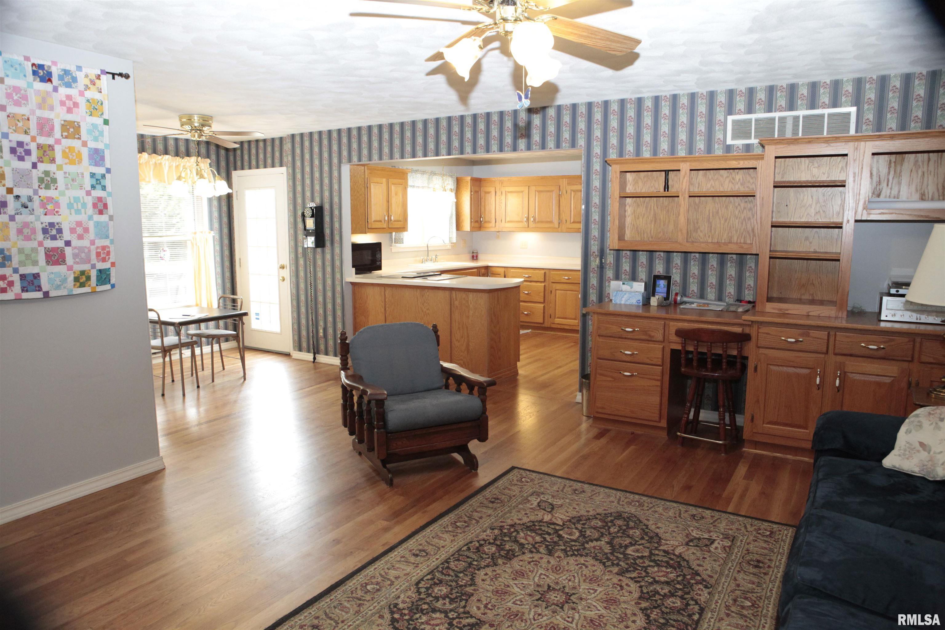 12719 Locust Road Tremont, IL 61568 - Photo 17 of 45