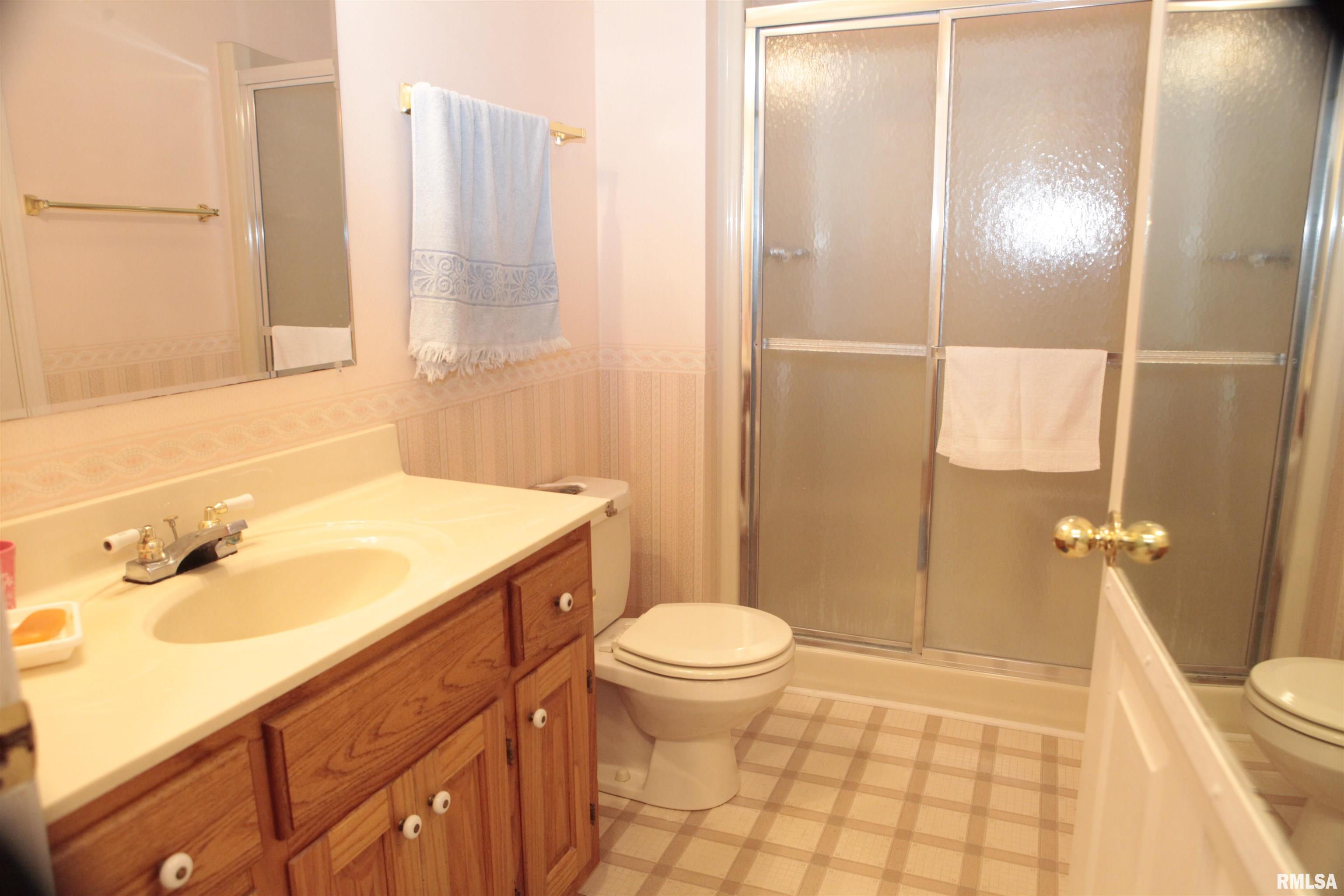 12719 Locust Road Tremont, IL 61568 - Photo 18 of 45
