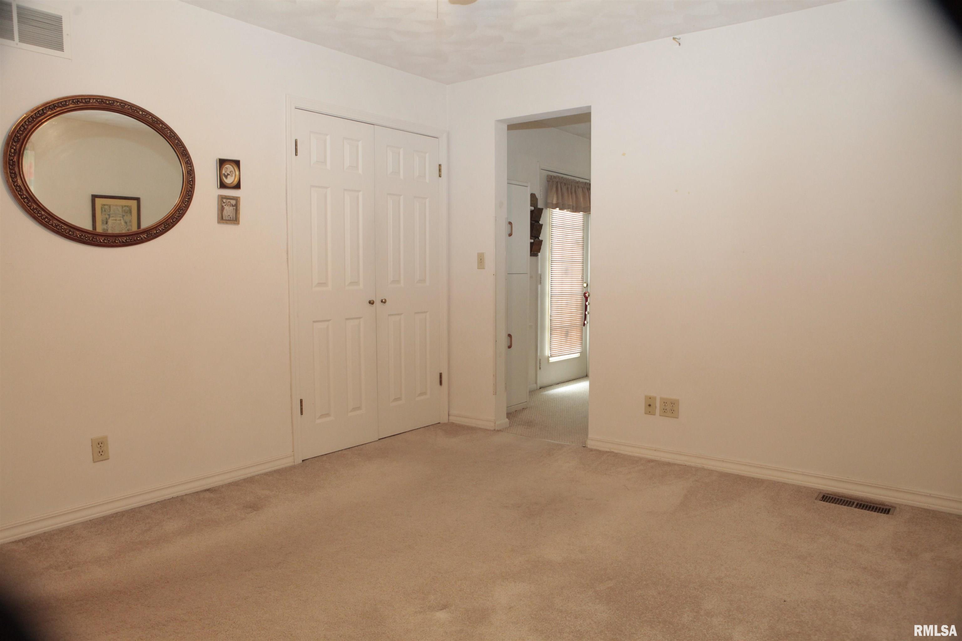 12719 Locust Road Tremont, IL 61568 - Photo 19 of 45