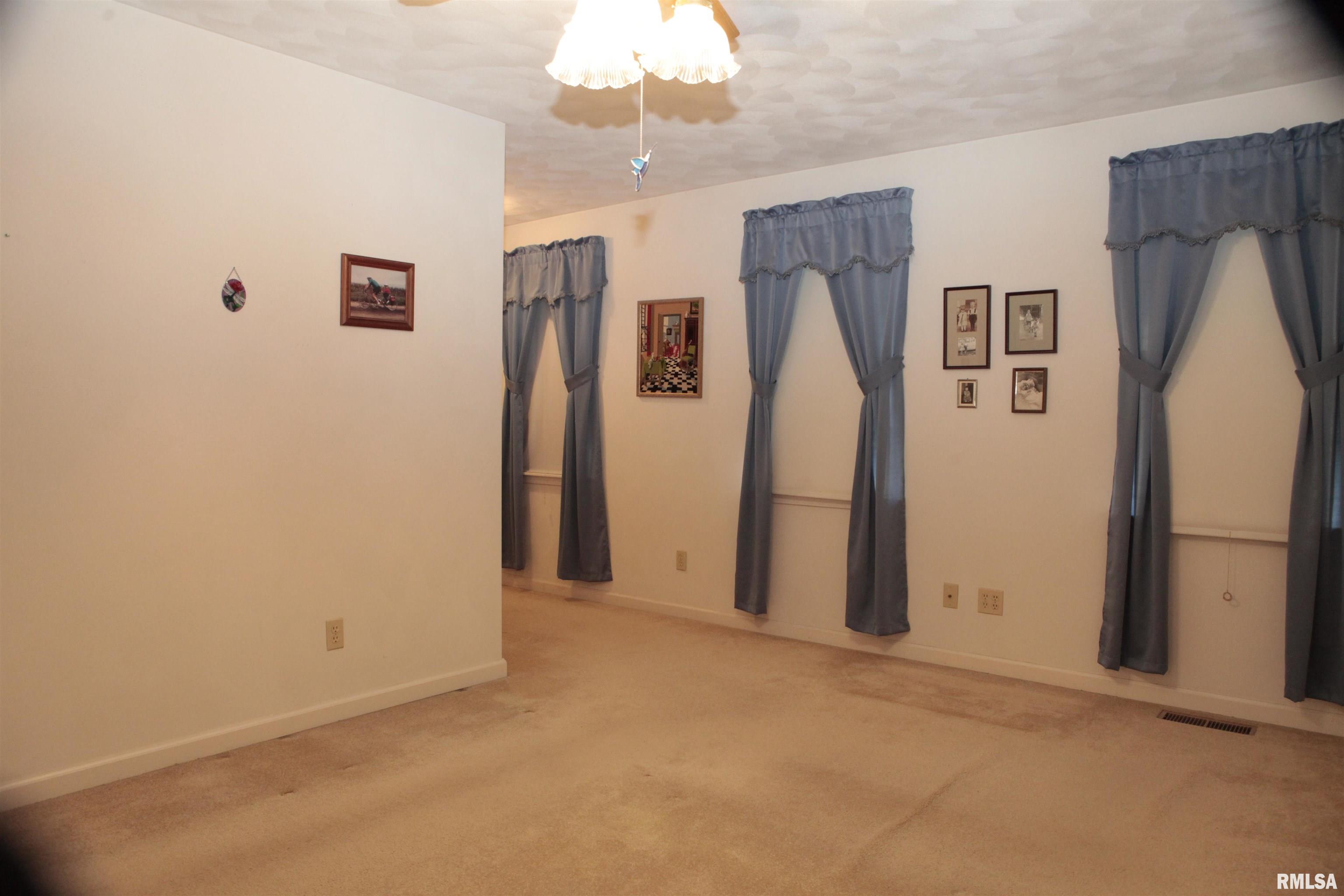 12719 Locust Road Tremont, IL 61568 - Photo 24 of 45
