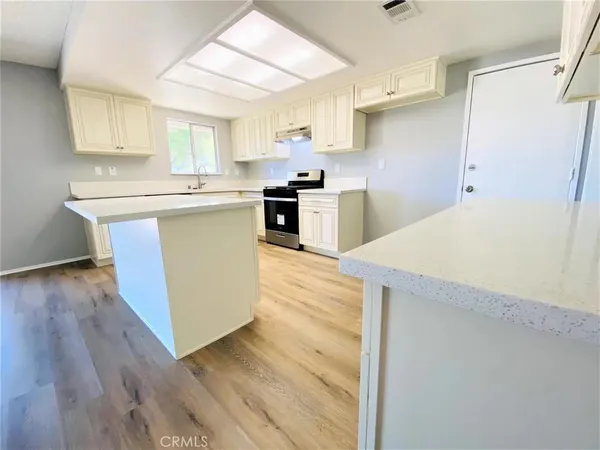 $2,500 | 16716 Stagecoach Avenue, Palmdale, CA 93591
