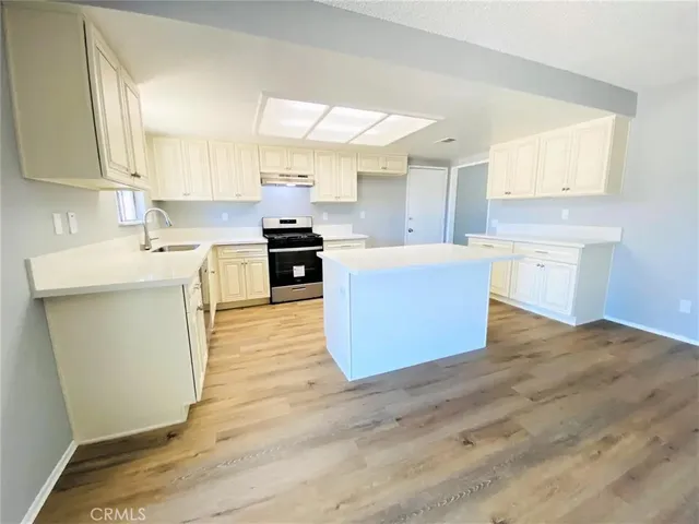 $2,500 | 16716 Stagecoach Avenue, Palmdale, CA 93591