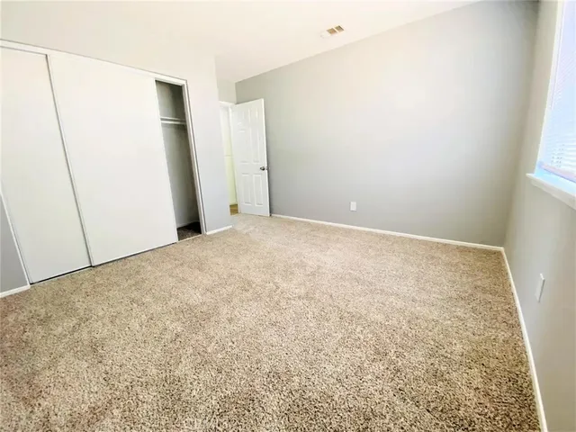 $2,500 | 16716 Stagecoach Avenue, Palmdale, CA 93591