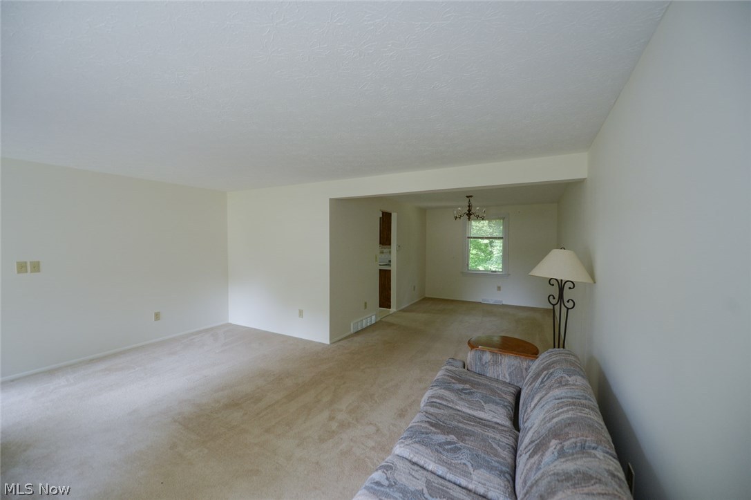 354 Silver Ridge Drive Akron, OH 44321 - Photo 5 of 30 Gallery Image 5
