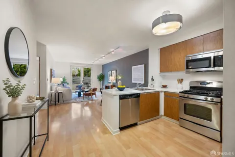 $598,000 | 5800 3rd Street, Unit 1111, San Francisco, CA 94124