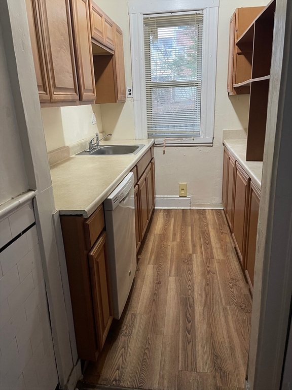 25 Hatherly Road, Unit 1 Boston, MA 02135 - Photo 3 of 8