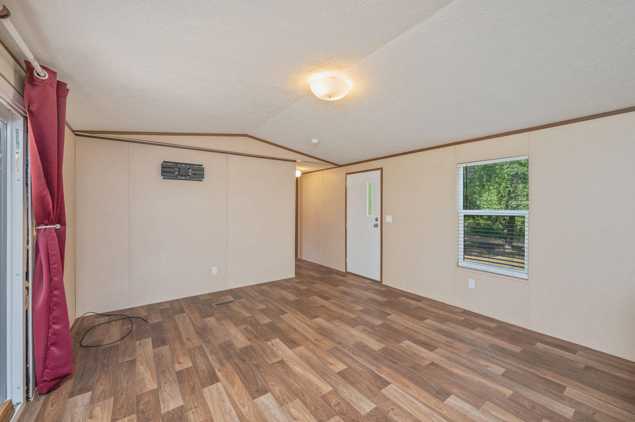 246 Rainbow Drive Crestview, FL 32539 - Photo 7 of 56 Open Living Area